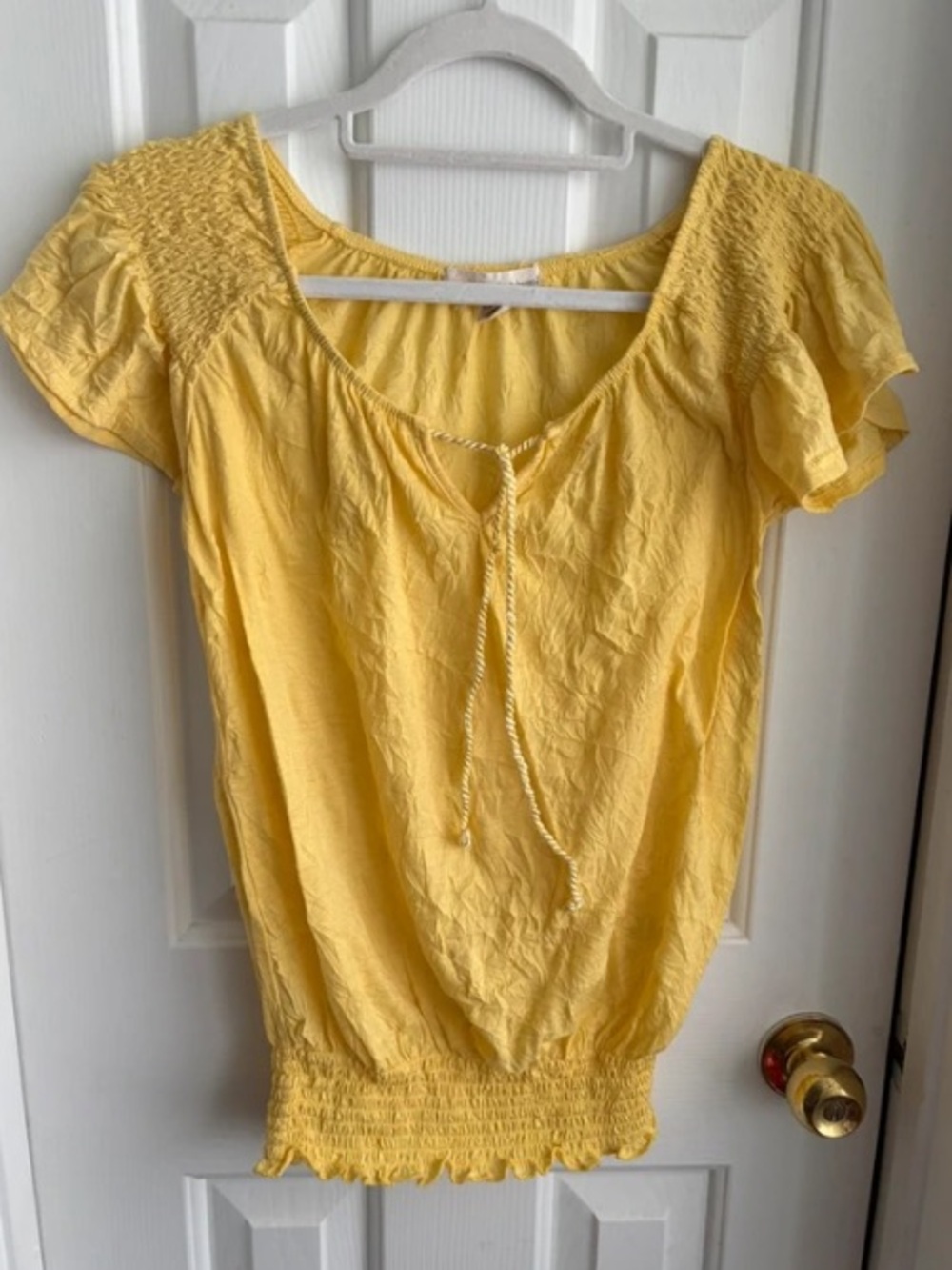 Sunny Yellow Short-Sleeve Peasant Blouse with Smocked Hem